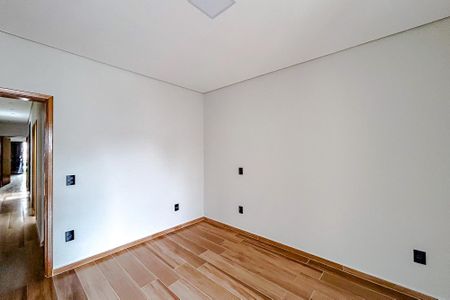 Casa à venda com 150m², 4 quartos e 3 vagasQuarto 4 - Suíte