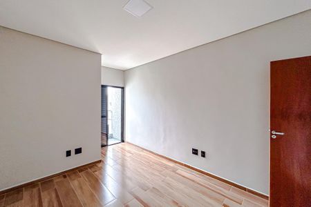 Casa à venda com 150m², 4 quartos e 3 vagasQuarto 4 - Suíte