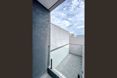 Casa à venda com 150m², 4 quartos e 3 vagasVaranda da Suíte 2