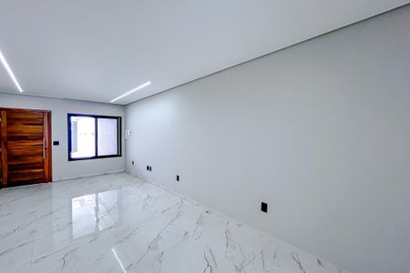 Sala de casa à venda com 4 quartos, 150m² em Vila Carrão, São Paulo