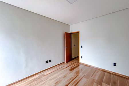Casa à venda com 150m², 4 quartos e 3 vagasQuarto 4 - Suíte