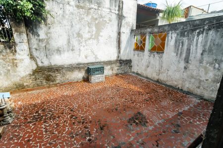 Casa para alugar com 398m², 4 quartos e 2 vagas Casa para alugar com 398m², 4 quartos e 2 vagasQuintal
