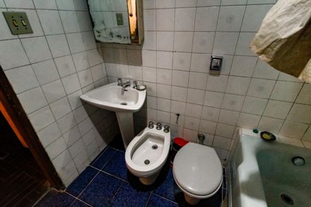 Casa para alugar com 398m², 4 quartos e 2 vagas Casa para alugar com 398m², 4 quartos e 2 vagasBanheiro Social