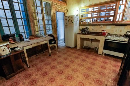 Casa para alugar com 398m², 4 quartos e 2 vagas Casa para alugar com 398m², 4 quartos e 2 vagasCozinha