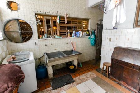 Casa para alugar com 398m², 4 quartos e 2 vagas Casa para alugar com 398m², 4 quartos e 2 vagasÁrea de Serviço