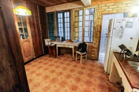 Casa para alugar com 398m², 4 quartos e 2 vagas Casa para alugar com 398m², 4 quartos e 2 vagasCozinha