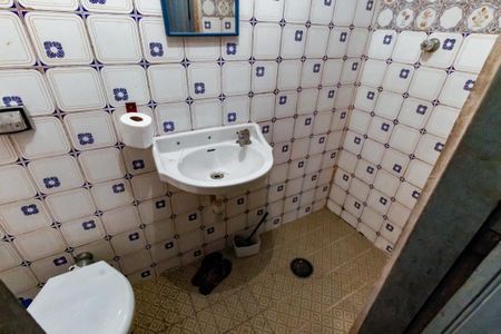 Casa para alugar com 398m², 4 quartos e 2 vagas Casa para alugar com 398m², 4 quartos e 2 vagasBanheiro de serviço