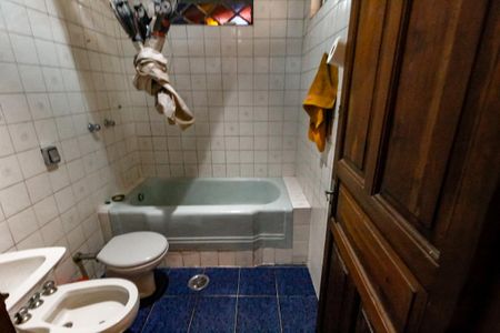 Casa para alugar com 398m², 4 quartos e 2 vagas Casa para alugar com 398m², 4 quartos e 2 vagasBanheiro Social