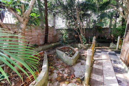 Casa para alugar com 398m², 4 quartos e 2 vagas Casa para alugar com 398m², 4 quartos e 2 vagasÁrea Externa