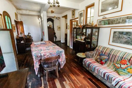 Casa para alugar com 398m², 4 quartos e 2 vagas Casa para alugar com 398m², 4 quartos e 2 vagasSala 1