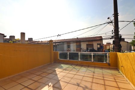 Casa de condomínio para alugar com 160m², 2 quartos e 2 vagasVaranda