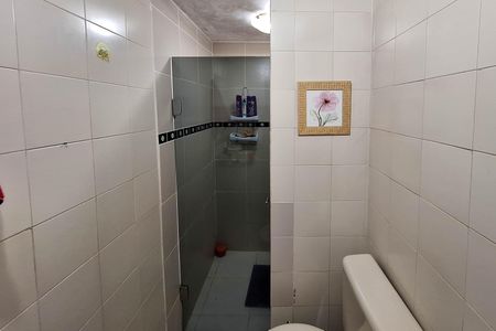 Casa de condomínio à venda com 235m², 4 quartos e 2 vagasBanheiro da Suíte 1