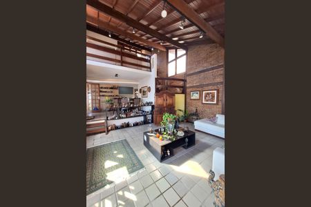 Casa de condomínio à venda com 235m², 4 quartos e 2 vagasSala 1