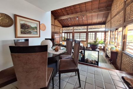 Sala 2 de casa de condomínio à venda com 4 quartos, 235m² em Badu, Niterói