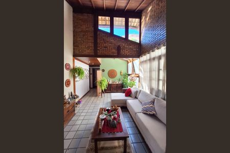 Casa de condomínio à venda com 235m², 4 quartos e 2 vagasSala 3