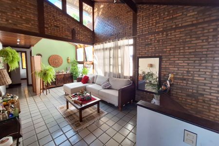 Casa de condomínio à venda com 235m², 4 quartos e 2 vagasSala 3