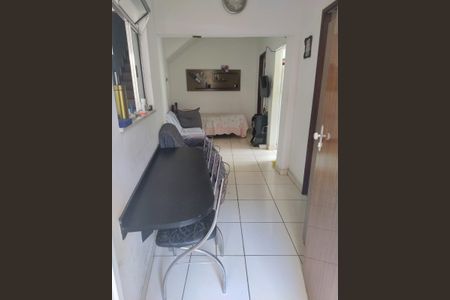 Casa à venda com 46m², 2 quartos e sem vaga Casa à venda com 46m², 2 quartos e sem vagaQuarto