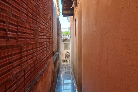 Casa à venda com 200m², 4 quartos e 2 vagasQuintal - Corredor