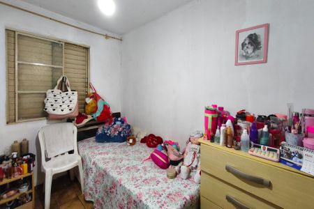 Casa à venda com 200m², 4 quartos e 2 vagasQuarto 2