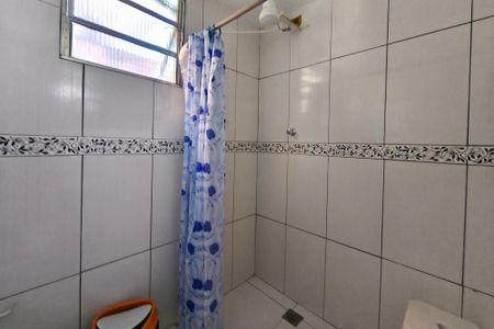 Casa à venda com 200m², 4 quartos e 2 vagasBanheiro