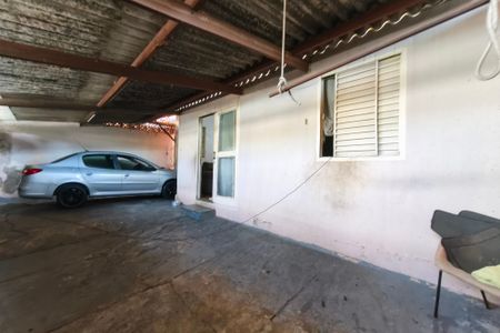 Casa à venda com 200m², 4 quartos e 2 vagasQuintal - Garagem