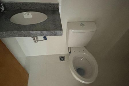 Apartamento à venda com 53m², 2 quartos e 1 vagaBanheiro Social 