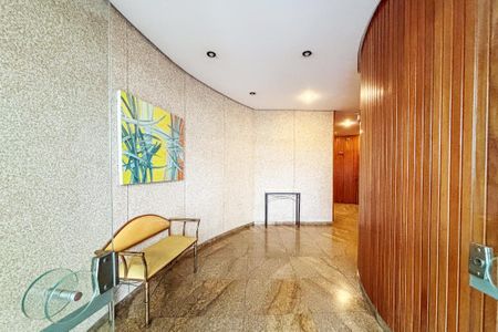 Apartamento à venda com 68m², 2 quartos e 1 vagahall entrada