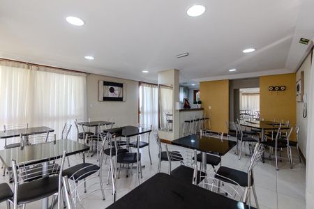 Apartamento para alugar com 150m², 2 quartos e 1 vagaÁrea comum - Salão de festas