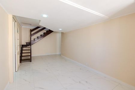 Apartamento para alugar com 150m², 2 quartos e 1 vagaSala