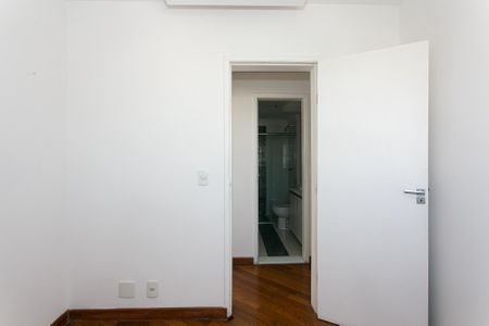 Apartamento à venda com 122m², 3 quartos e 3 vagasQuarto 2