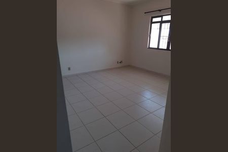 Apartamento à venda com 74m², 2 quartos e 1 vaga Apartamento à venda com 74m², 2 quartos e 1 vagaSala