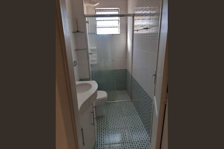 Apartamento à venda com 74m², 2 quartos e 1 vaga Apartamento à venda com 74m², 2 quartos e 1 vagaBanheiro
