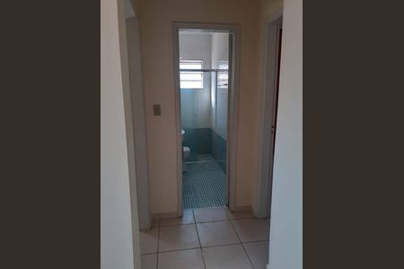 Apartamento à venda com 74m², 2 quartos e 1 vaga Apartamento à venda com 74m², 2 quartos e 1 vagaBanheiro