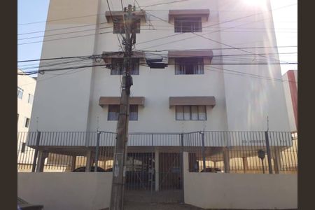 Apartamento à venda com 74m², 2 quartos e 1 vaga Apartamento à venda com 74m², 2 quartos e 1 vagaFachada
