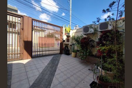 Casa para alugar com 245m², 3 quartos e 4 vagas Casa para alugar com 245m², 3 quartos e 4 vagasGaragem