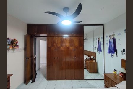 Casa para alugar com 245m², 3 quartos e 4 vagas Casa para alugar com 245m², 3 quartos e 4 vagasQuarto 3