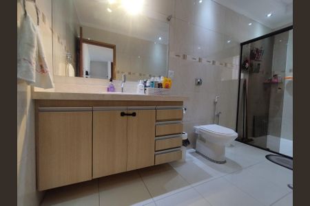 Casa para alugar com 245m², 3 quartos e 4 vagas Casa para alugar com 245m², 3 quartos e 4 vagasBanheiro - torneira