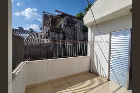 Casa para alugar com 245m², 3 quartos e 4 vagas Casa para alugar com 245m², 3 quartos e 4 vagasVaranda