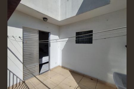 Casa para alugar com 245m², 3 quartos e 4 vagas Casa para alugar com 245m², 3 quartos e 4 vagasVaranda