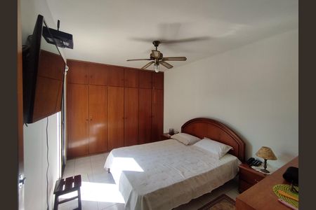 Casa para alugar com 245m², 3 quartos e 4 vagas Casa para alugar com 245m², 3 quartos e 4 vagasQuarto 2