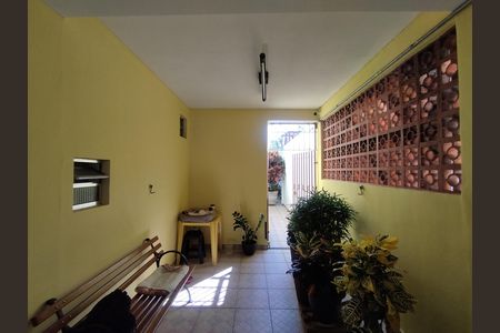 Casa para alugar com 245m², 3 quartos e 4 vagas Casa para alugar com 245m², 3 quartos e 4 vagasQuintal