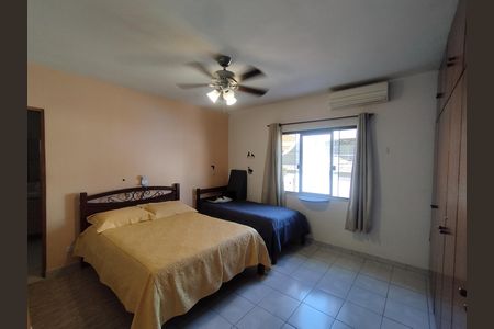 Casa para alugar com 245m², 3 quartos e 4 vagas Casa para alugar com 245m², 3 quartos e 4 vagasSuíte