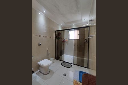Casa para alugar com 245m², 3 quartos e 4 vagas Casa para alugar com 245m², 3 quartos e 4 vagasBanheiro - torneira
