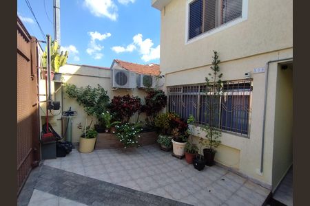Casa para alugar com 245m², 3 quartos e 4 vagas Casa para alugar com 245m², 3 quartos e 4 vagasGaragem