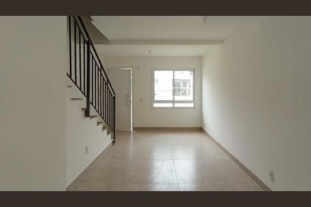 Casa de condomínio à venda com 60m², 2 quartos e 1 vagaSala 