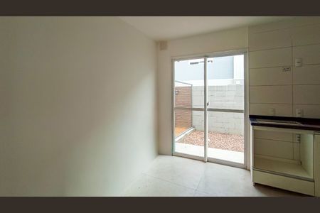 Casa de condomínio à venda com 60m², 2 quartos e 1 vagaCozinha 