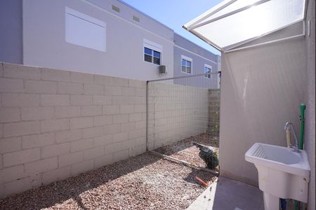 Casa de condomínio para alugar com 60m², 2 quartos e 1 vagaPátio e área de serviço 