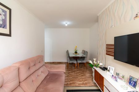 Apartamento para alugar com 65m², 2 quartos e 1 vagaSala