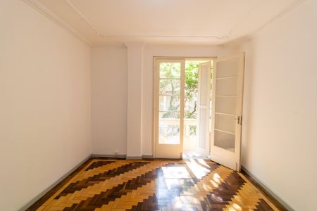 Apartamento à venda com 117m², 3 quartos e sem vagaQuarto 1