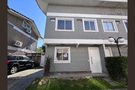 Casa de condomínio para alugar com 190m², 3 quartos e 1 vagaFachada